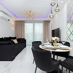 Apartment Plac Unii Srodmiescie By Renters Prestige Gdynia