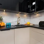 Plac Unii Srodmiescie By Renters Prestige Lägenhet Gdynia
